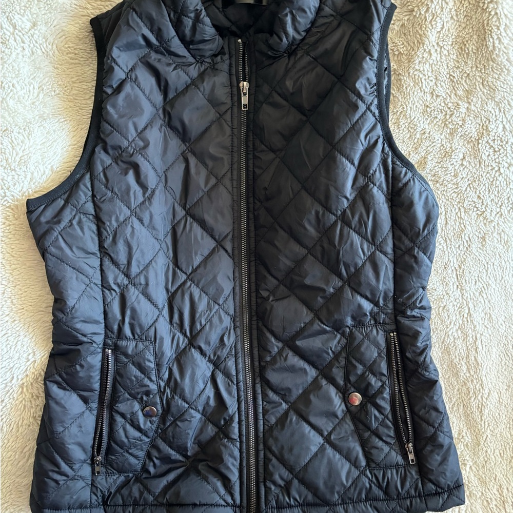 Navy blue quilted vest in great condition